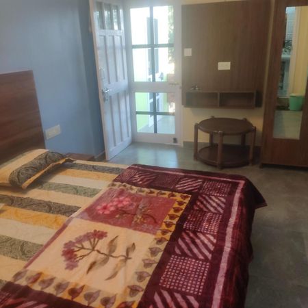 Tree Valley Homestay Chail Buitenkant foto