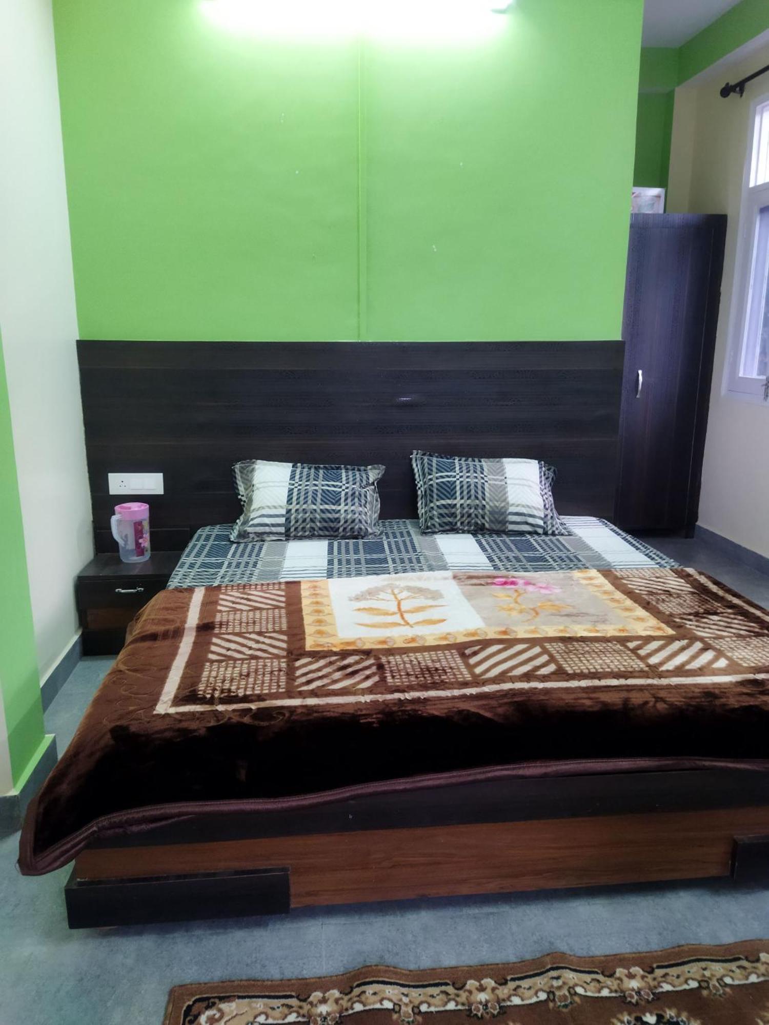 Tree Valley Homestay Chail Buitenkant foto