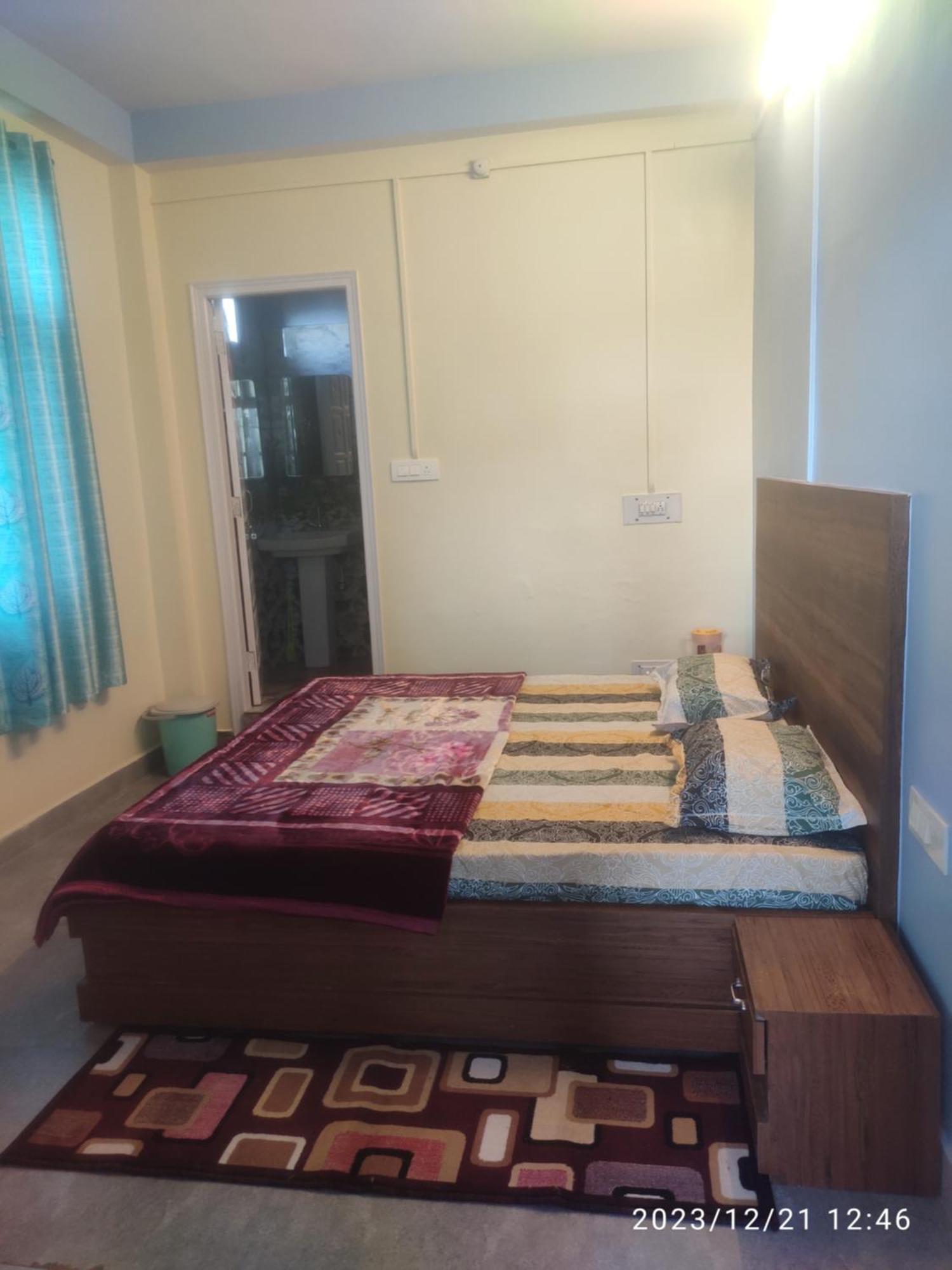 Tree Valley Homestay Chail Buitenkant foto