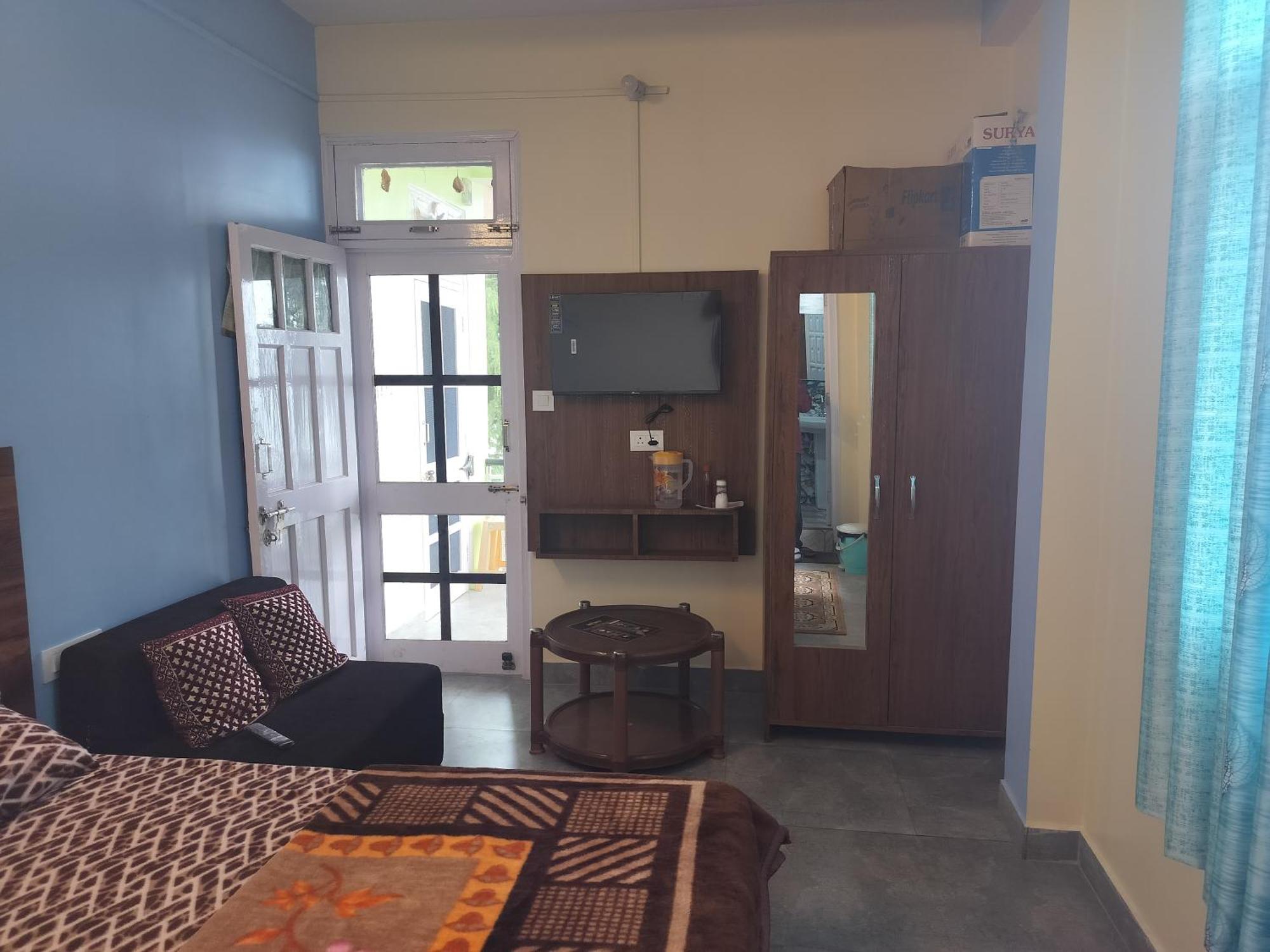 Tree Valley Homestay Chail Buitenkant foto