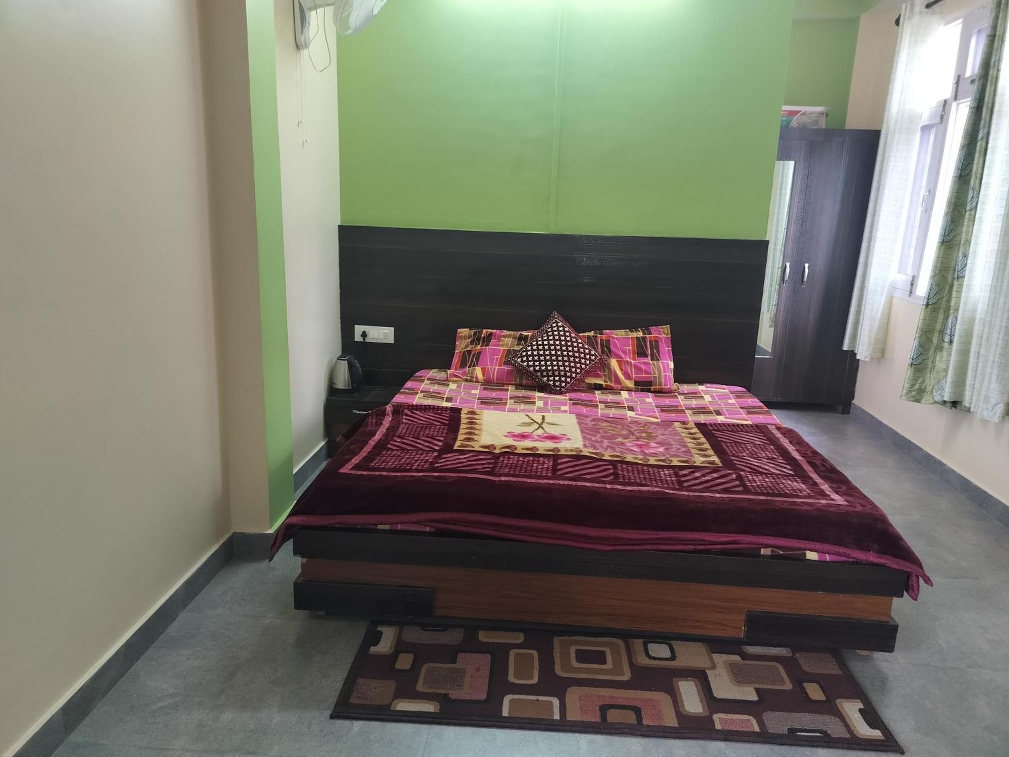 Tree Valley Homestay Chail Buitenkant foto